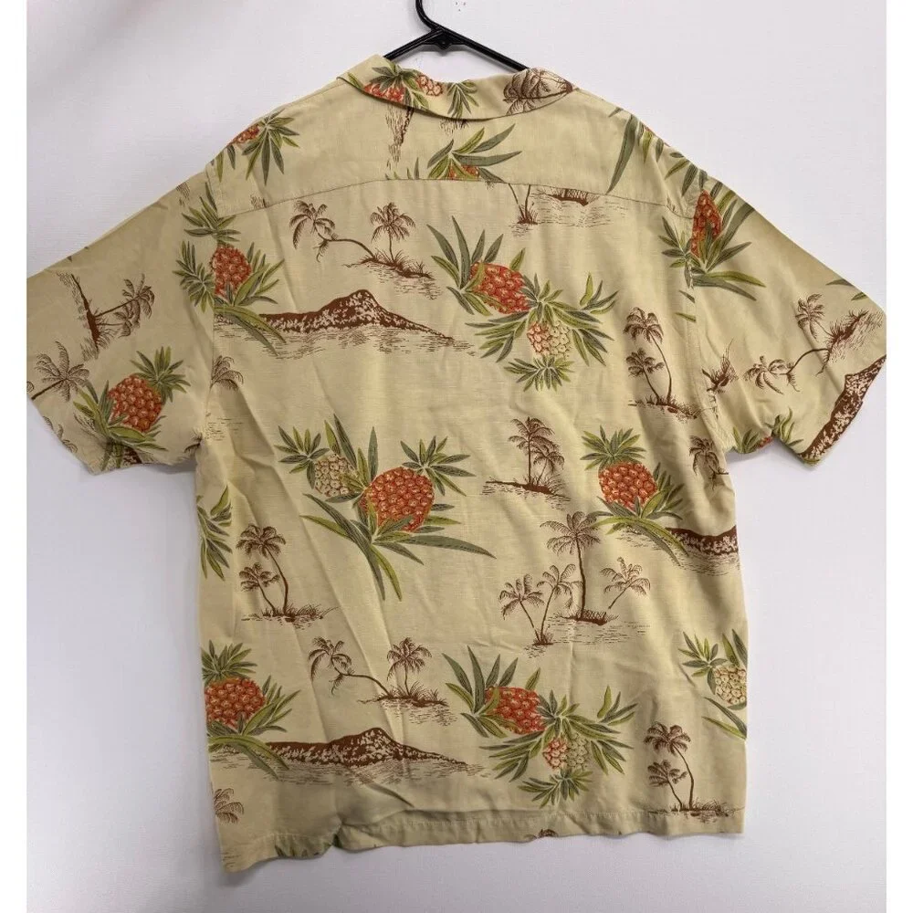 Tommy Bahama Rayon Camp Hawaiian Shirt Mens XL Pineapple AOP - Picture 2 of 5